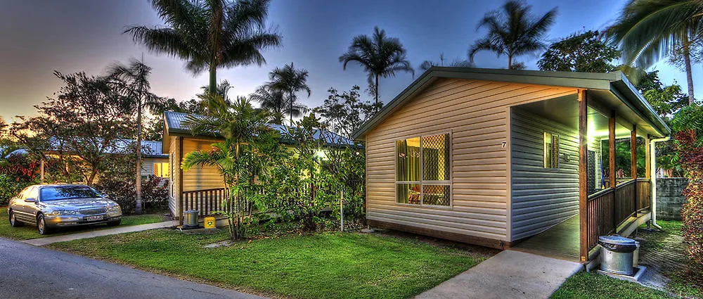 Queens Beach Tourist Village Bowen 4*,  Australia