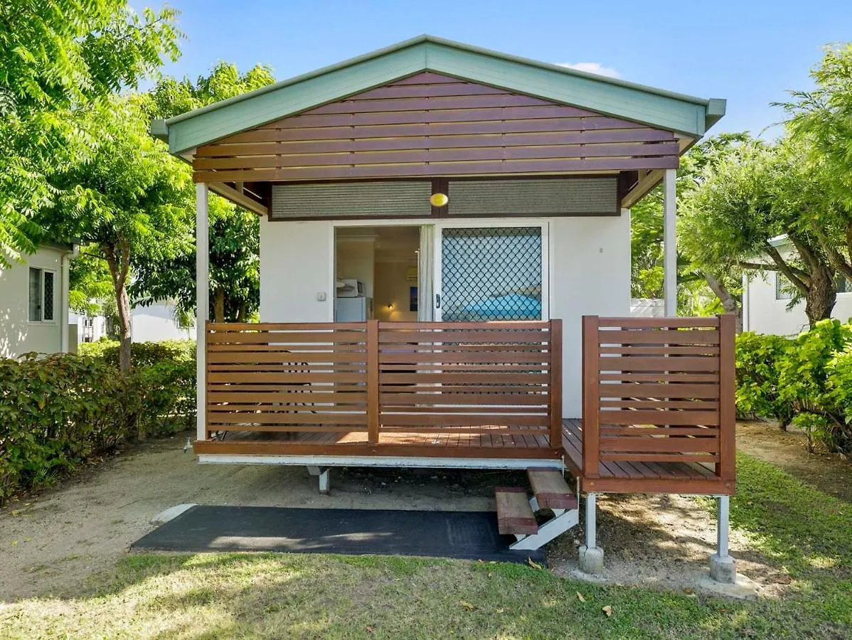 Queens Beach Tourist Village Bowen 4*,