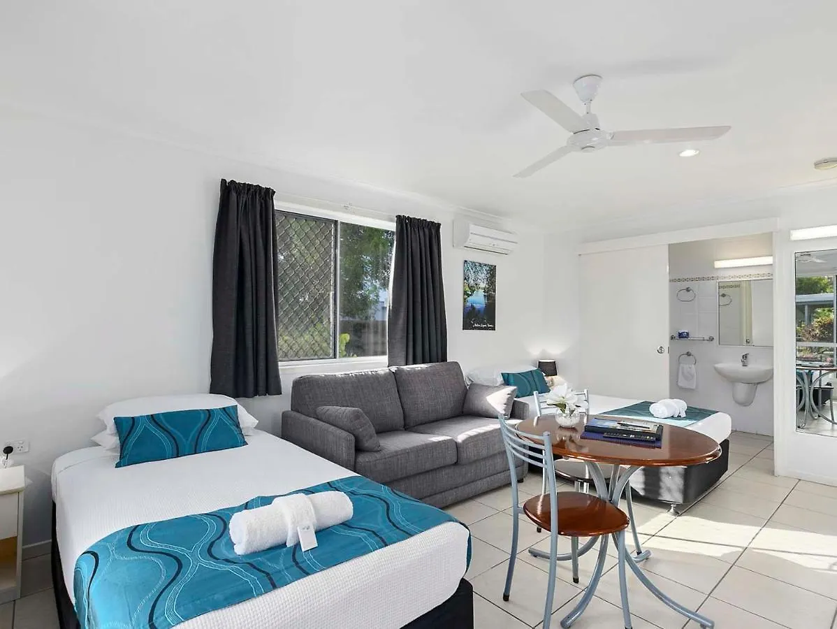 Queens Beach Tourist Village Bowen