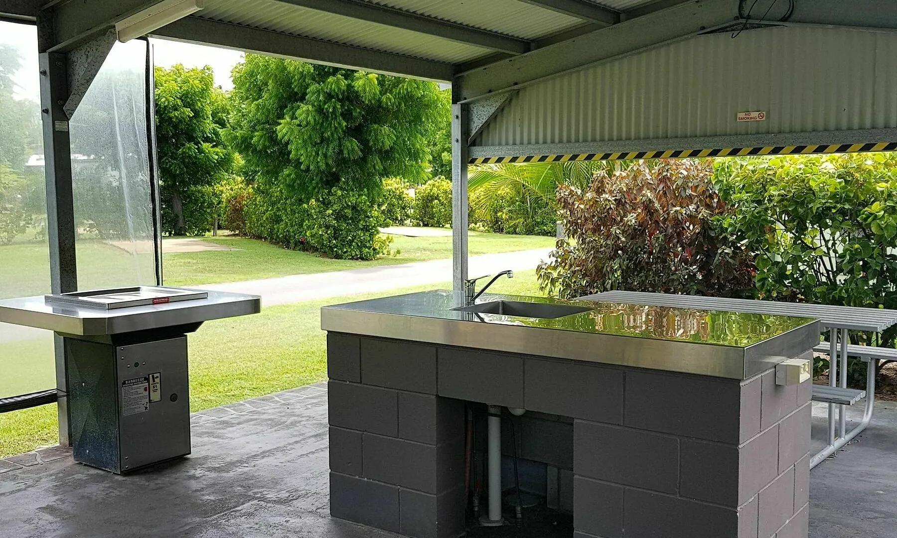 Queens Beach Tourist Village Bowen