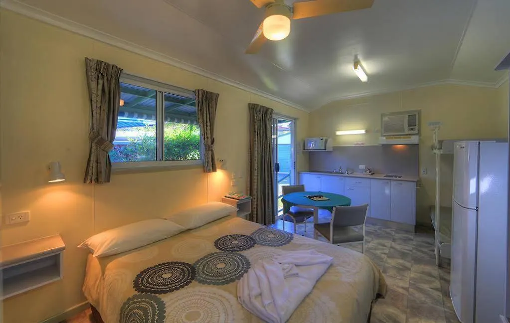 Resort Queens Beach Tourist Village Bowen