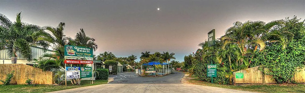 **** Resort Queens Beach Tourist Village Bowen Australia