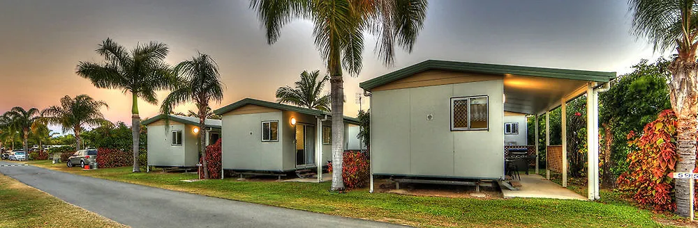 Queens Beach Tourist Village Bowen