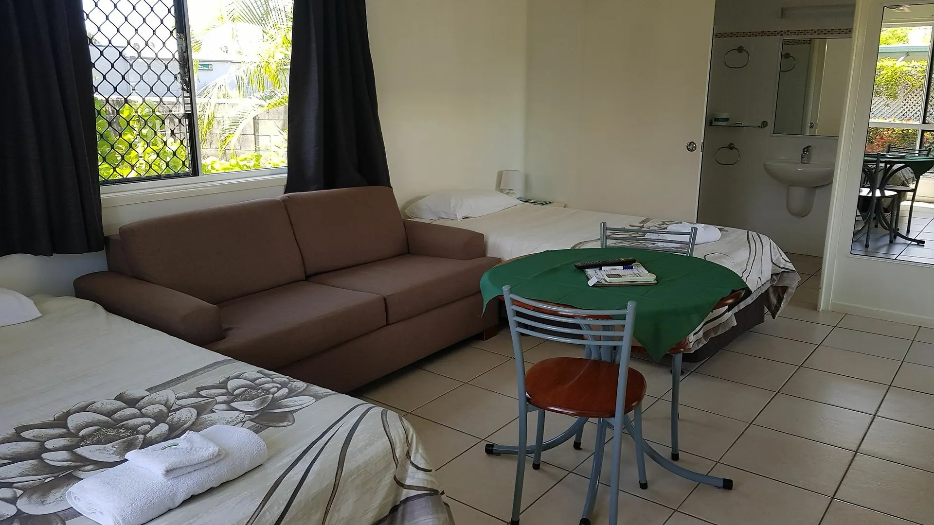 Resort Queens Beach Tourist Village Bowen